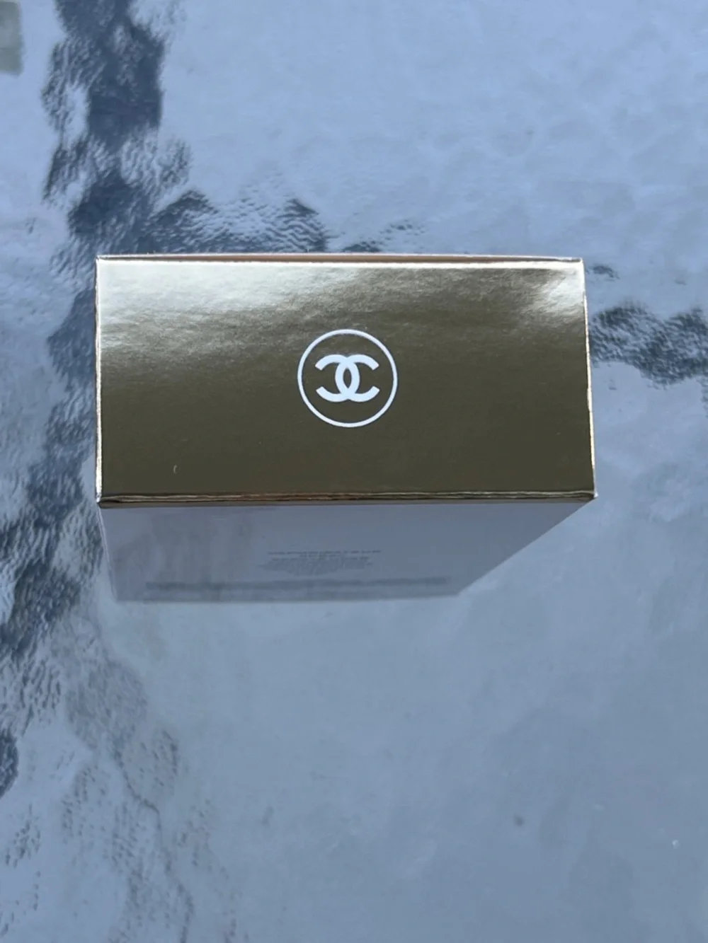 Chanel Coco Mademoiselle Eau de Parfum 3.4 - Picture 8 of 9